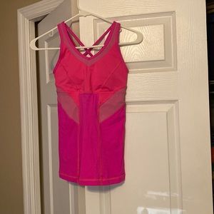 Lululemon workout top gently used
